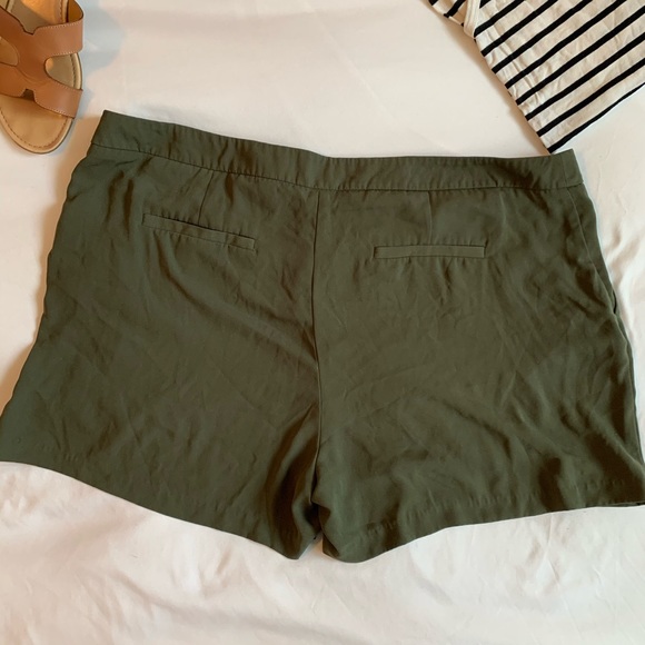 Flowy Olive Green Shorts - Picture 5 of 8